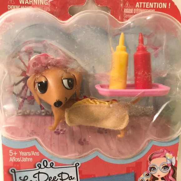 La Dee Da Chihuahua Puppy Le Bun Closet Hot Doggin  Picnic Open Box - Picture 2 of 16